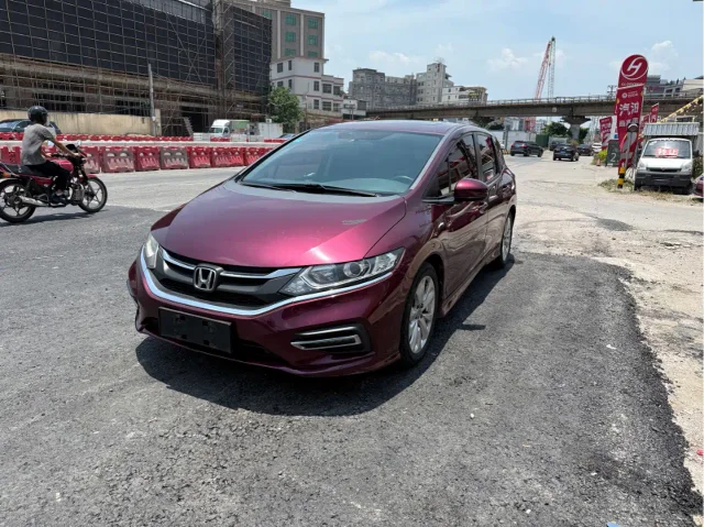 Honda Jade 1.8L Auto Comfort Edition 5 seats