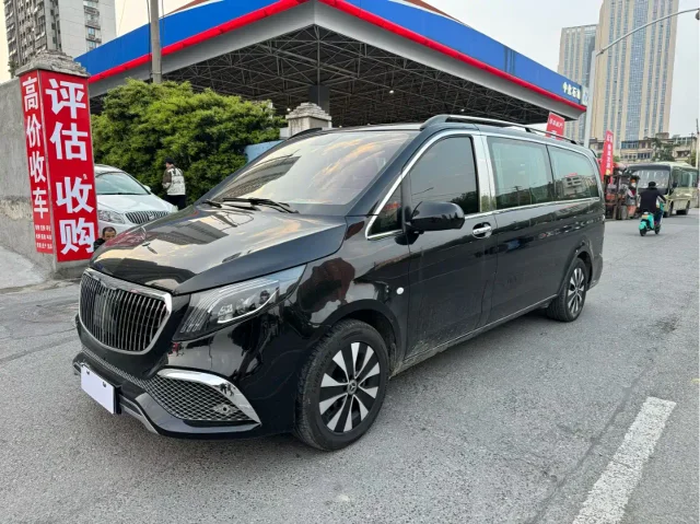 Mercedes-Benz Vito 2.0T Elite Edition 7 seats