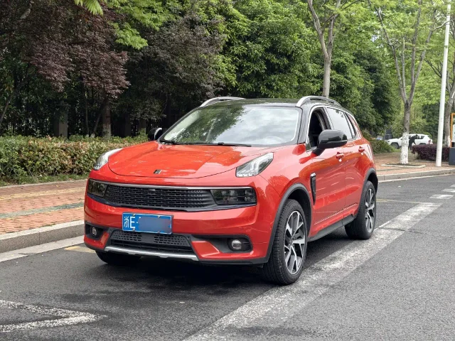 Lynk & Co 01 2.0T 4WD Dynamic Pro Edition