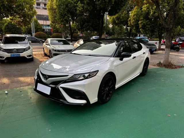 Toyota Camry 2.0S Knight Edition