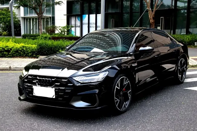 Audi A7L 45 TFSI quattro S-line Black Warrior Edition