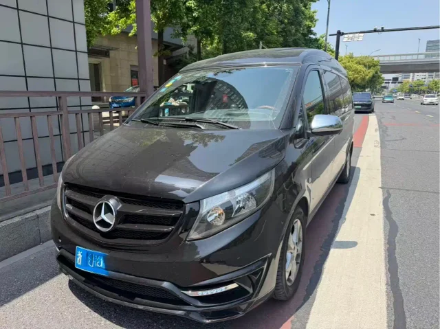 Mercedes-Benz Vito 2.0T Elite Edition 9 seats