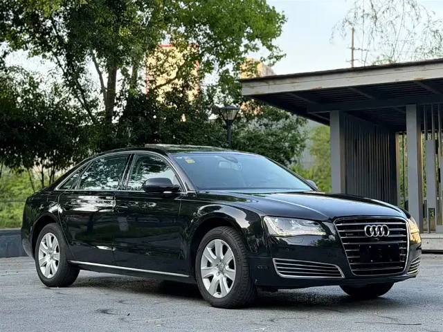 Audi A8 A8L 45 TFSI quattro Luxury Type