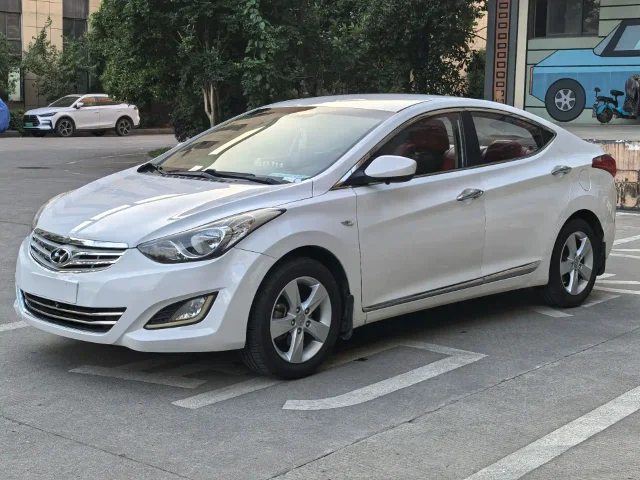 Hyundai Elantra Langdong 1.6L Auto Leading Type