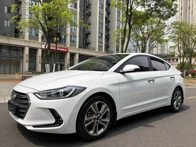 Hyundai Elantra 1.6L Auto Smart Dazzle · Elite Type