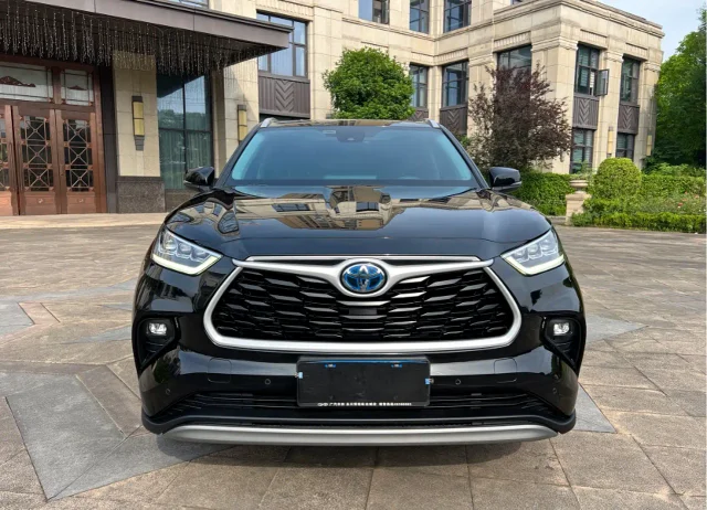 Toyota Highlander Hybrid 2.5L 2WD Premium Edition 7 seats