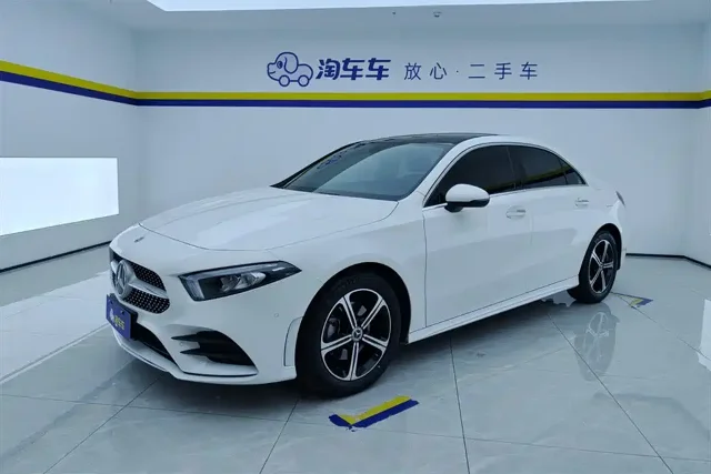Mercedes-Benz A-Class Facelift 2 A 200 L Sport Sedan Fashion Type