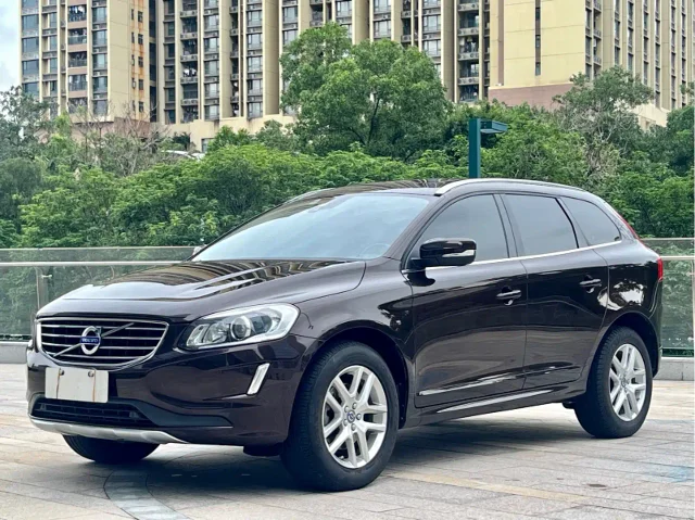 Volvo XC60 T5 Smart Advanced Upgrade Edition