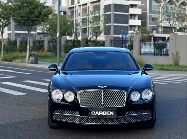 Bentley Flying Spur 4.0T V8 Standard Edition