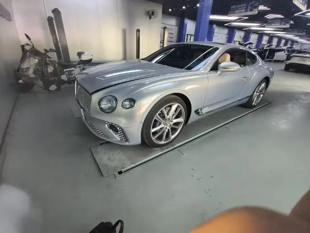 Bentley Continental 6.0T GT W12