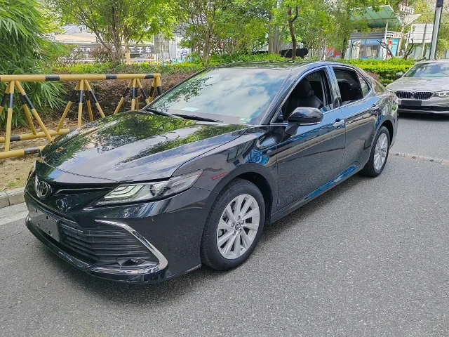 Toyota Camry 2.0G Luxury Edition