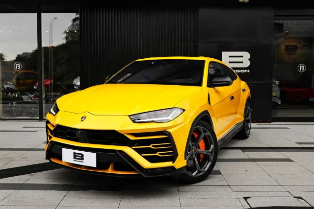 Lamborghini Urus 4.0T V8