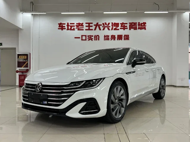 Volkswagen CC 380TSI Eye-catching Edition