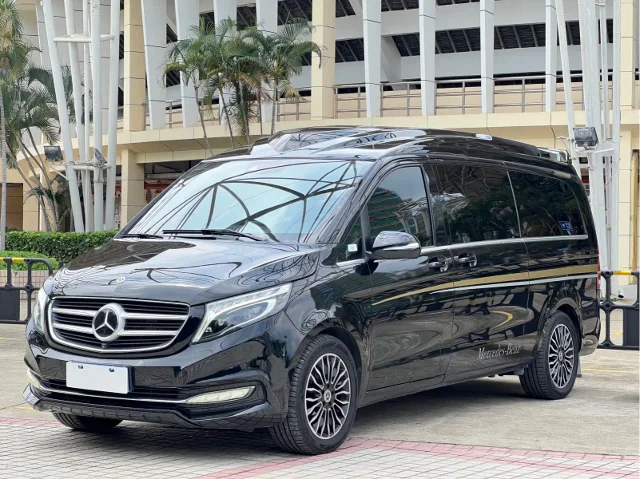 Mercedes-Benz V-Class V 260 L Premium Extended Edition China VI