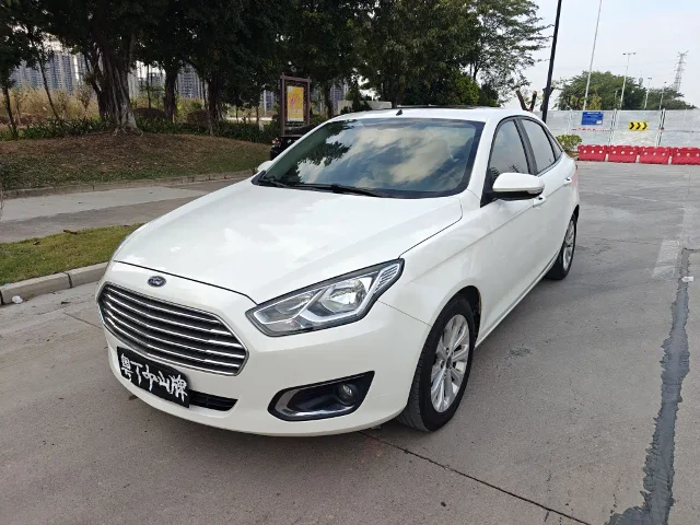 Ford Escort 1.5L Auto Fashion Type