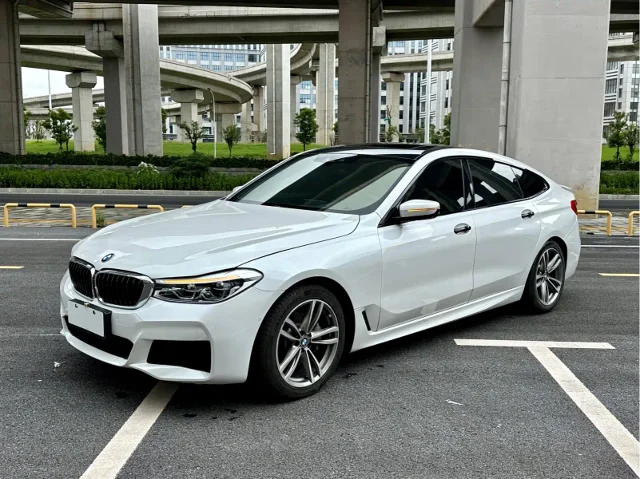 BMW 6 Series GT 630i Luxury Design Package