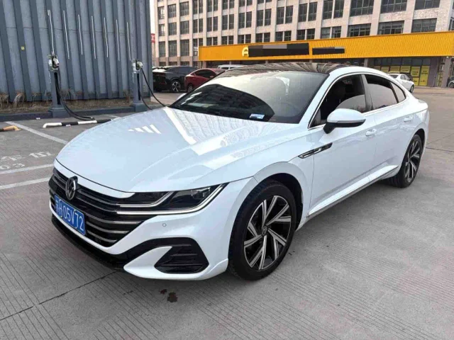 Volkswagen CC 330TSI Dazzling Edition
