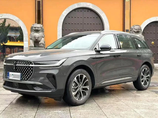 Lincoln Nautilus 2.0T 4WD Premium Comfort Edition