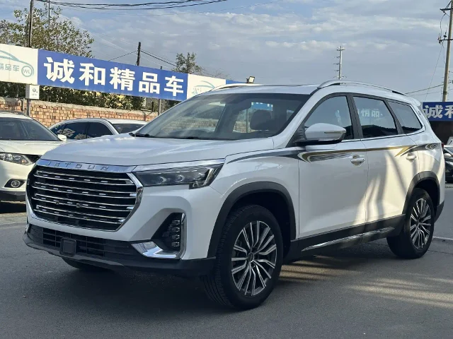 Jetour X90 PLUS 1.5T 手动府邸 7座