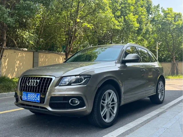 Audi Q5 (Import) 3.2FSI Sport Edition