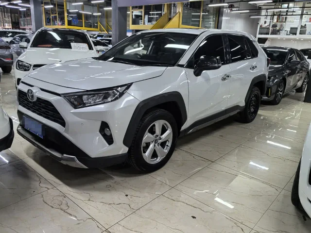 Toyota RAV4 2.0L CVT 4WD Elegant Plus Edition