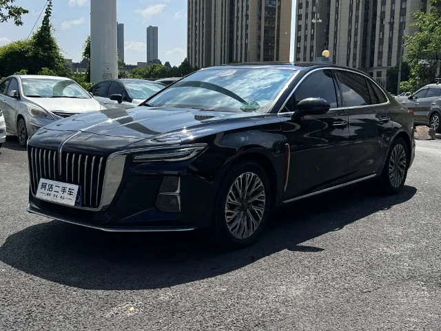 Hongqi H5 2.0T Auto Connected Flagship Smooth Edition