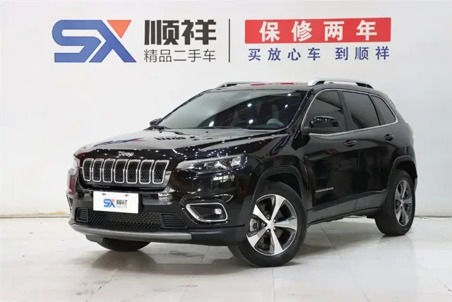 Jeep Cherokee 2.0T 2WD Leading Edition