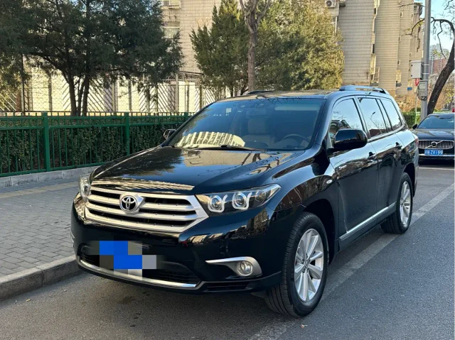 Toyota Highlander 3.5L 4WD 7 seats Luxury Edition
