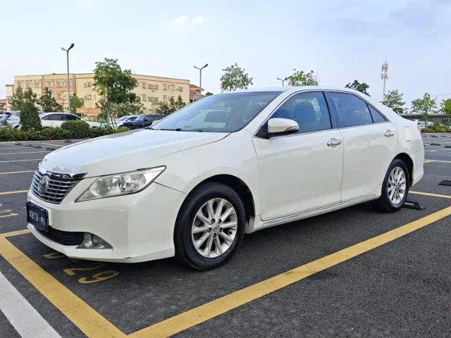 Toyota Camry 2.0G Comfort Edition