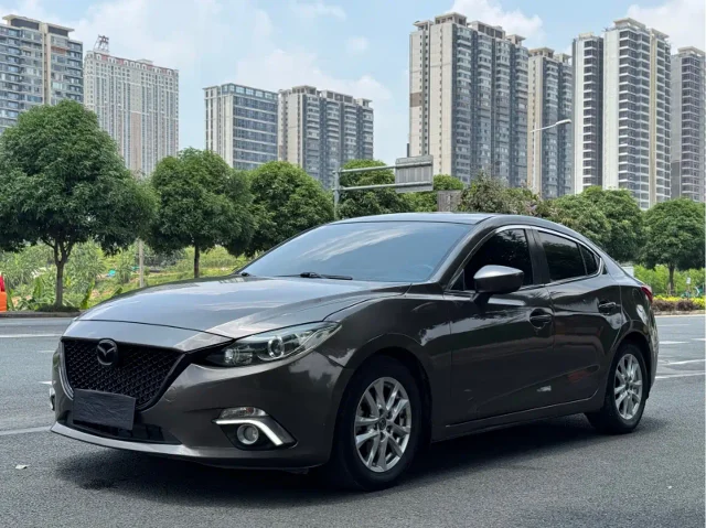 Mazda 3 Axela Sedan 1.5L Auto Comfort Type