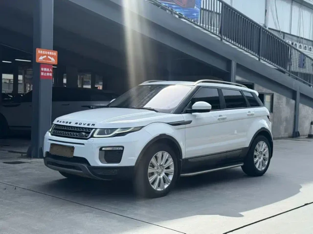 Land Rover Evoque 2.0T SE Smart Shine Edition
