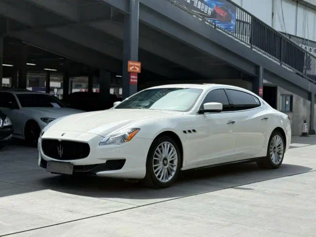 Maserati Quattroporte 3.0T Standard Type
