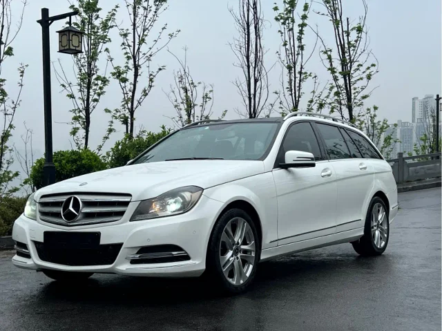 Mercedes-Benz C-Class (Import) C 200 Luxury Sport Touring Edition
