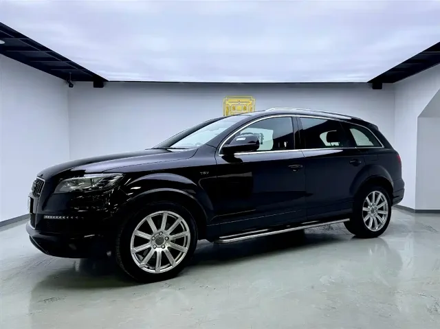 Audi Q7 40 TFSI Exclusive Type