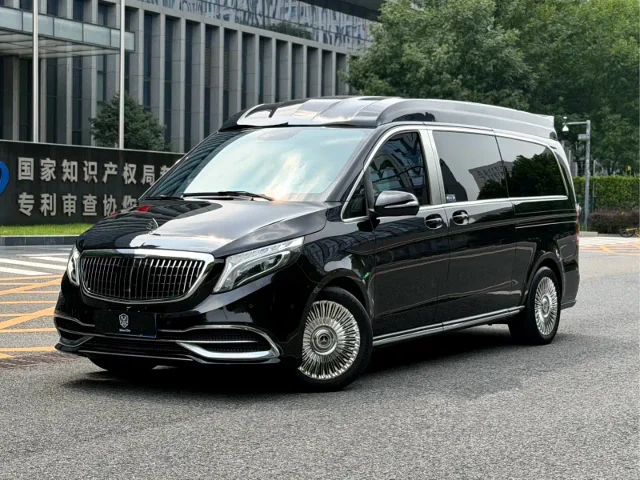 Mercedes-Benz V-Class V 260 L Long Wheelbase Premium Edition