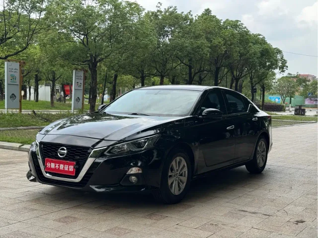 Nissan Teana 2.0L XE Fashion Edition