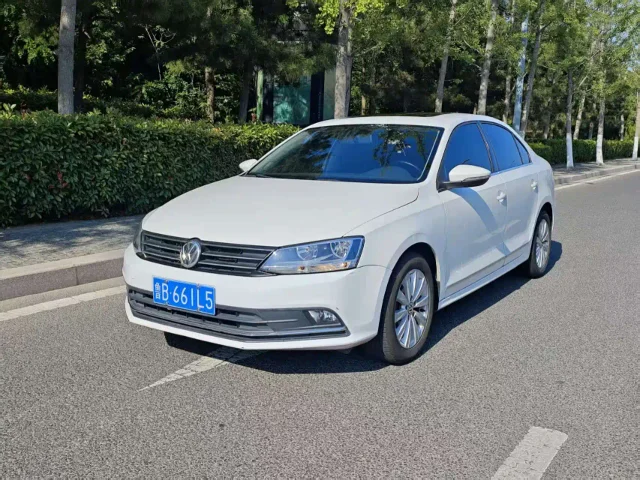 Volkswagen Sagitar 230TSI Auto Comfort Type