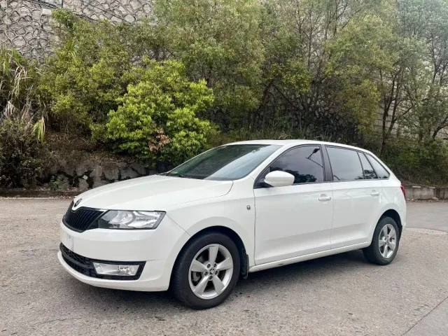 Skoda Rapid Spaceback 1.6L Auto Joy Edition