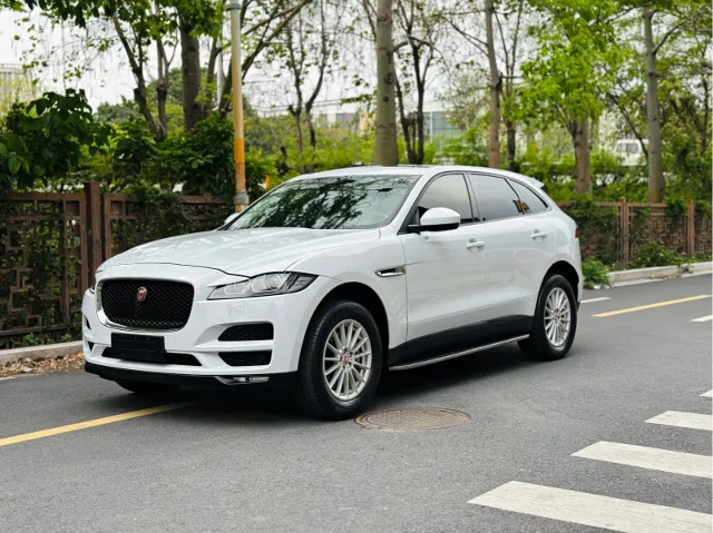 Jaguar F-PACE 2.0T 2WD Urban Premium Edition