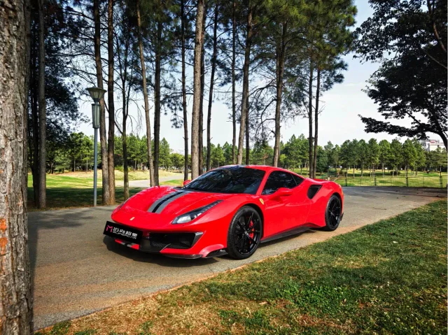 Ferrari 488 488 Pista