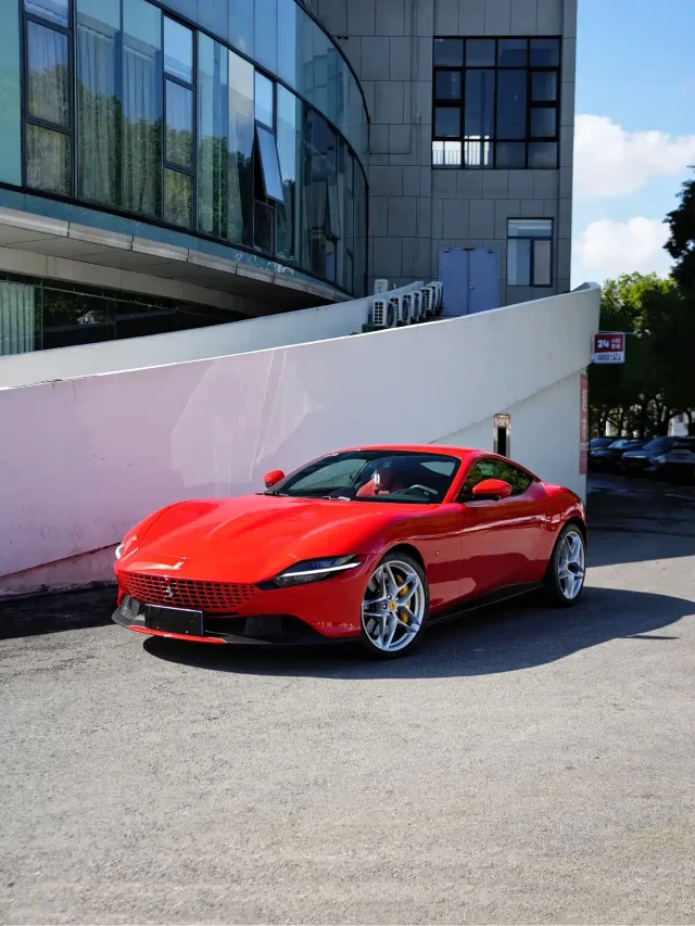 Ferrari Roma 3.9T V8