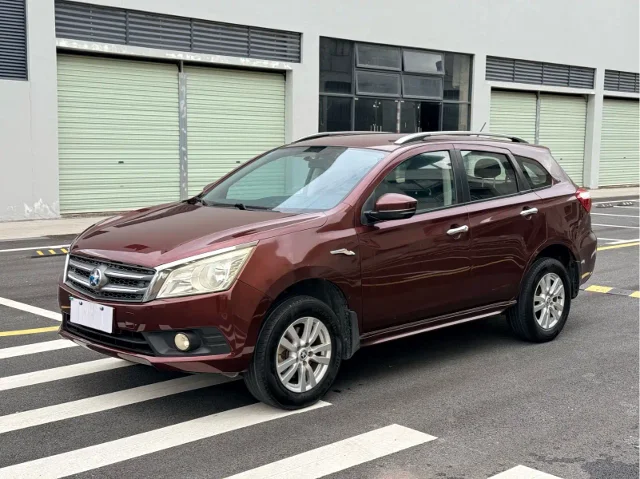 Venucia T70 2.0L CVT Wise Travel Edition