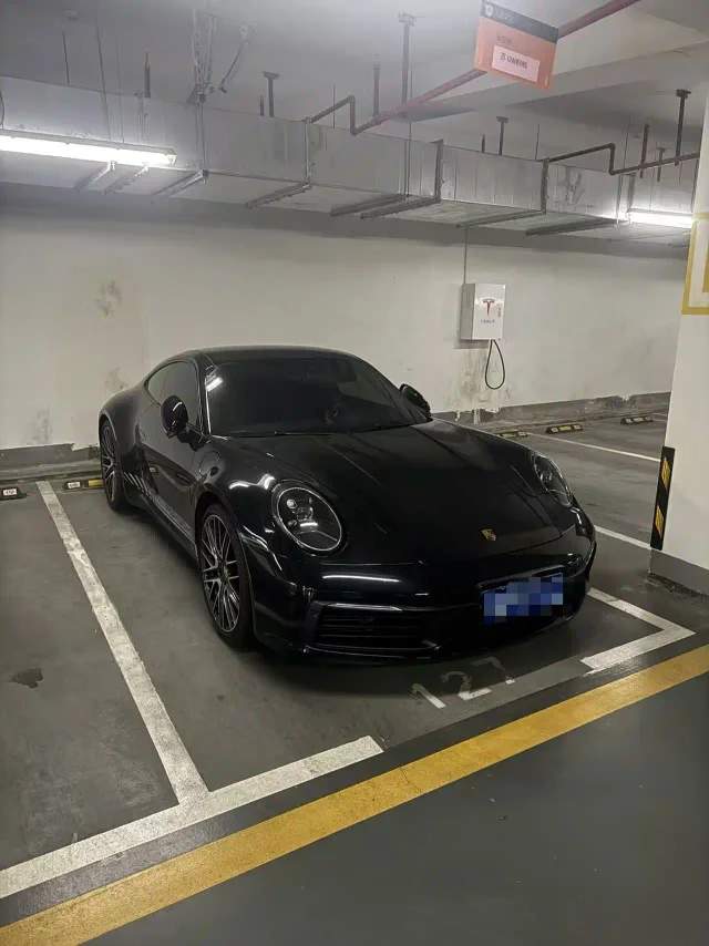 Porsche 911 Carrera 3.0T