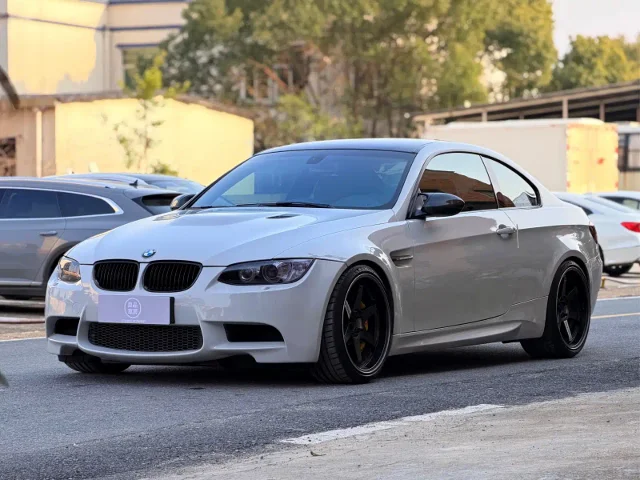 BMW M3 M3 2-door Carbon Fiber Top Edition