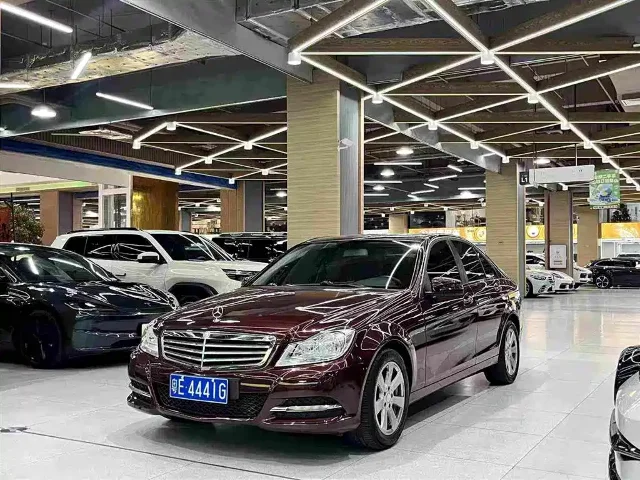 Mercedes-Benz C-Class C 180 CGI Classic Type