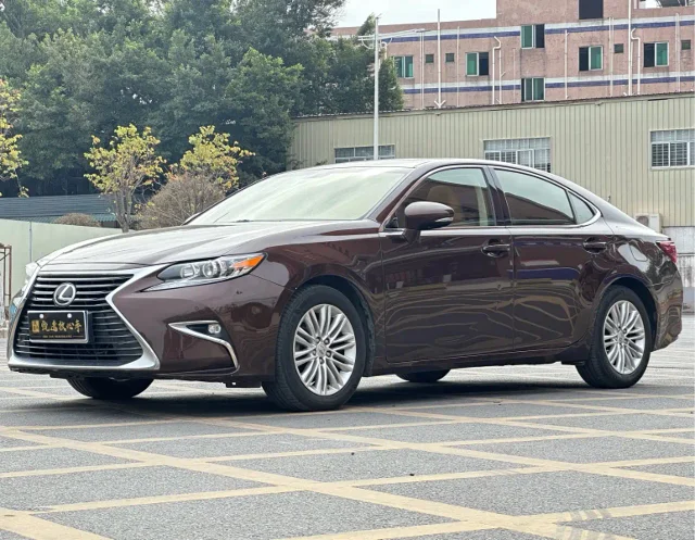 Lexus ES 250 Classic Edition