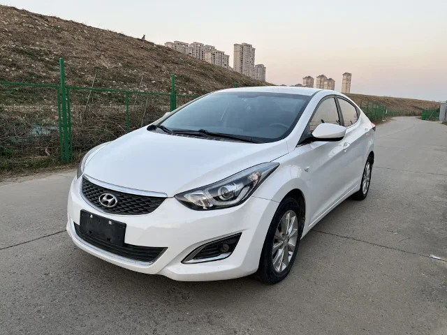 Hyundai Elantra Langdong 1.6L Auto Smart Type