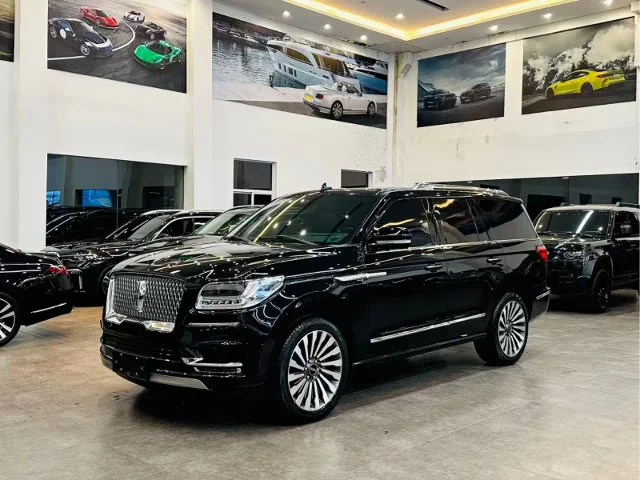 Lincoln Navigator 3.5T Premium Shine Edition
