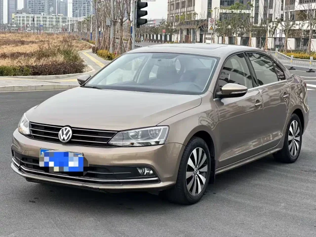 Volkswagen Sagitar 1.6L Auto Comfort Type