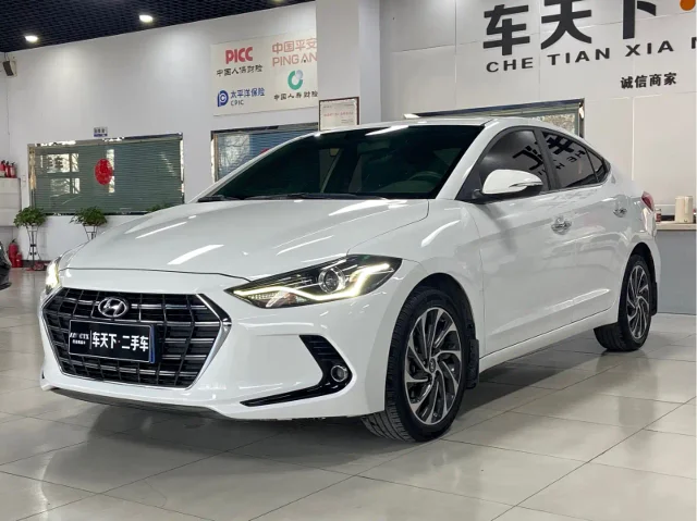 Hyundai Elantra 1.4T DCT Dazzle Dynamic · Vitality Type